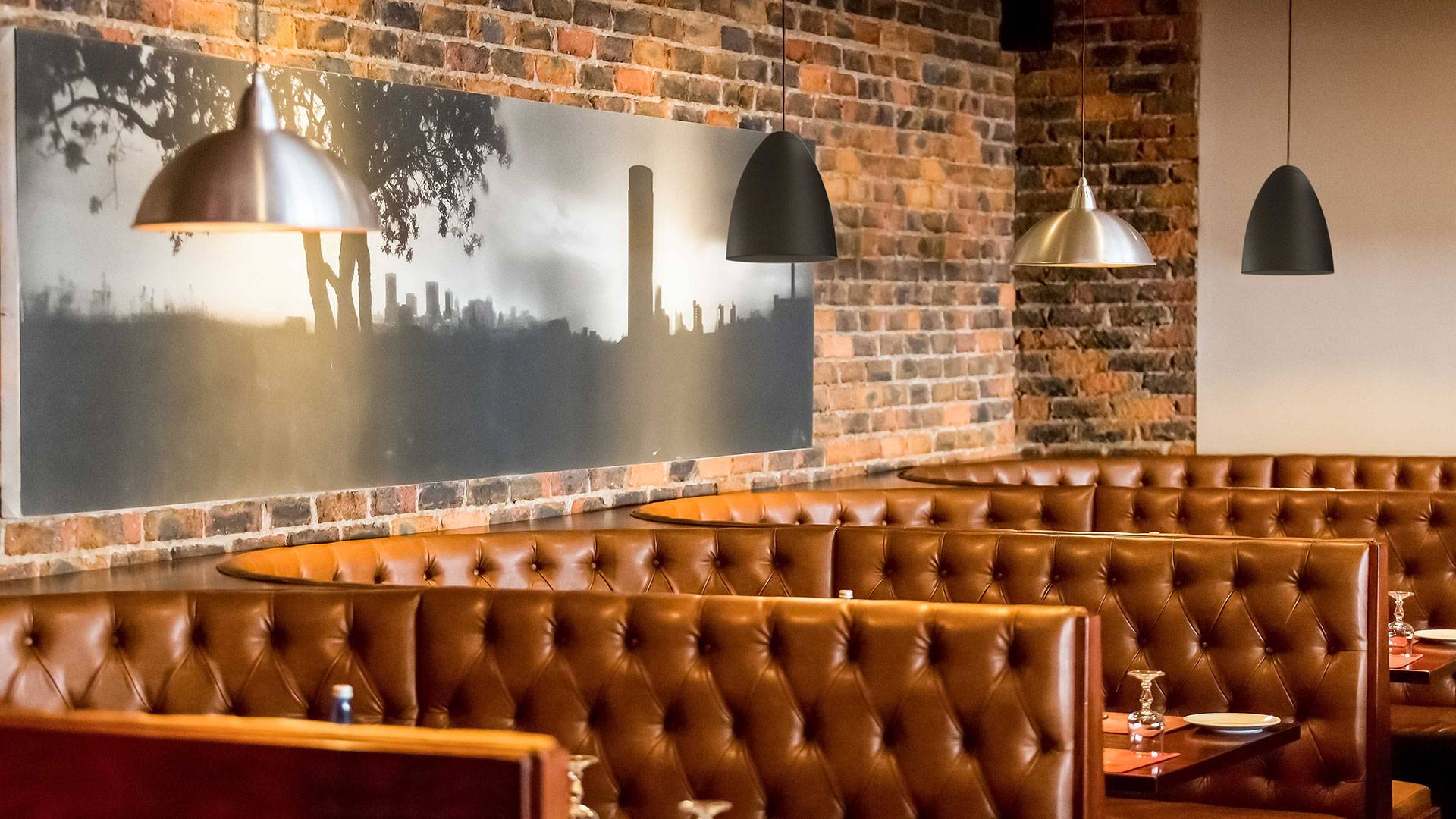 Pendant kit for BCS250 and BCS300 speakers in a restaurant
